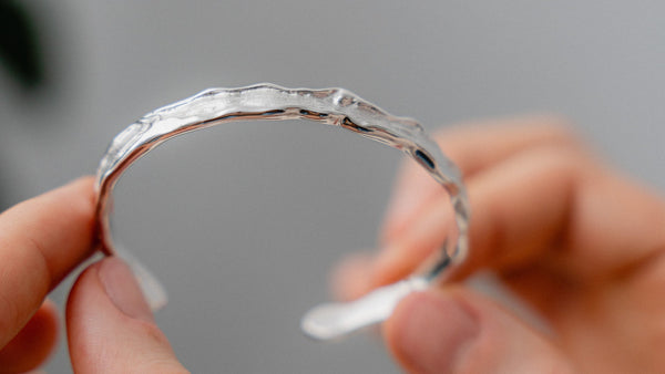 Silberschmuck Armreif kanten ecken hochwertig massiv gefertigt