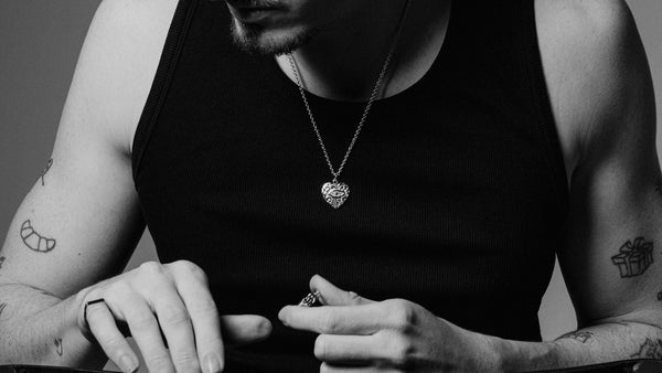 Silber Halskette Herren Tank Top rockiges Outfit Streetwear Accessoires Look Sprezzi Fashion