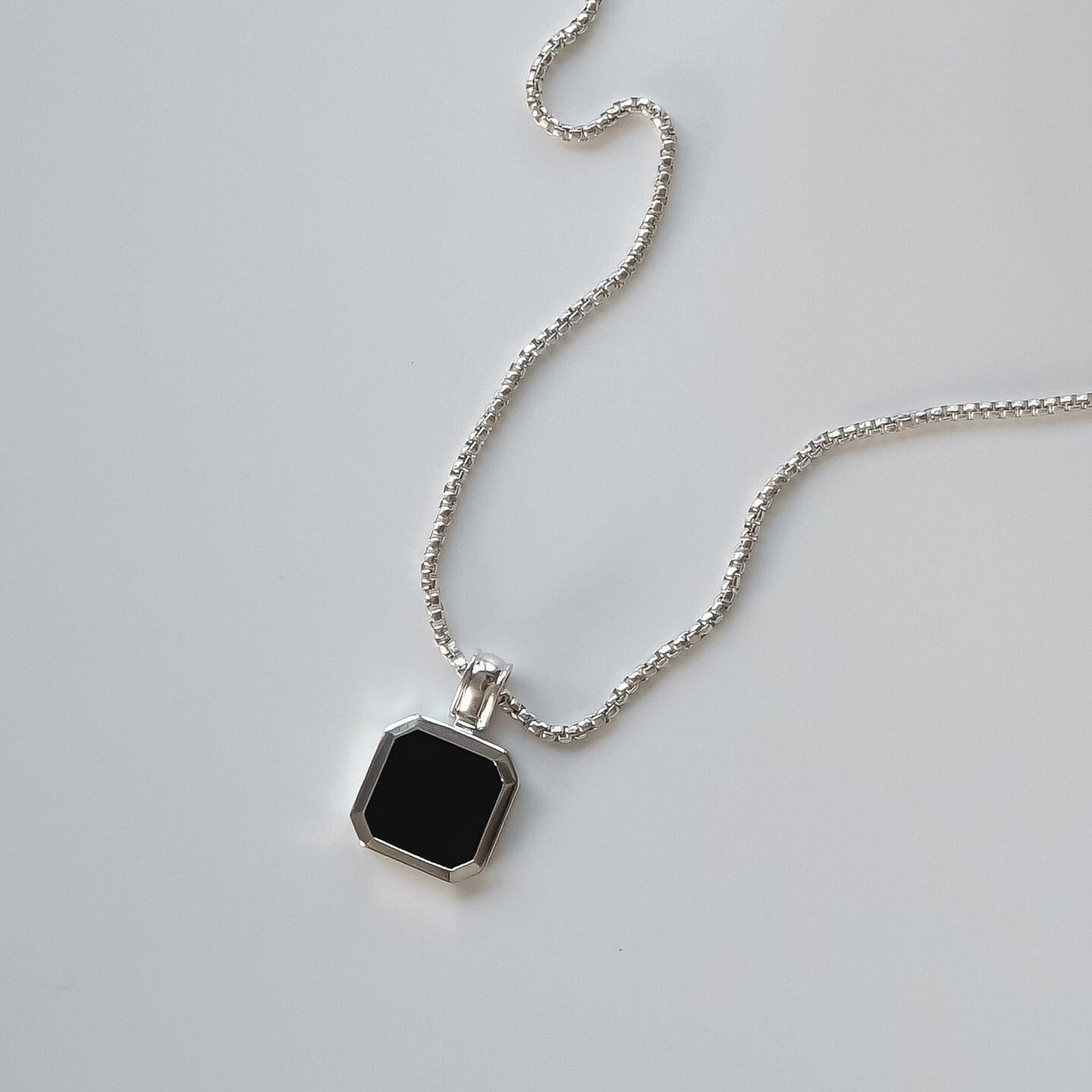 Men's silver necklace with onyx pendant | You despise Fashion