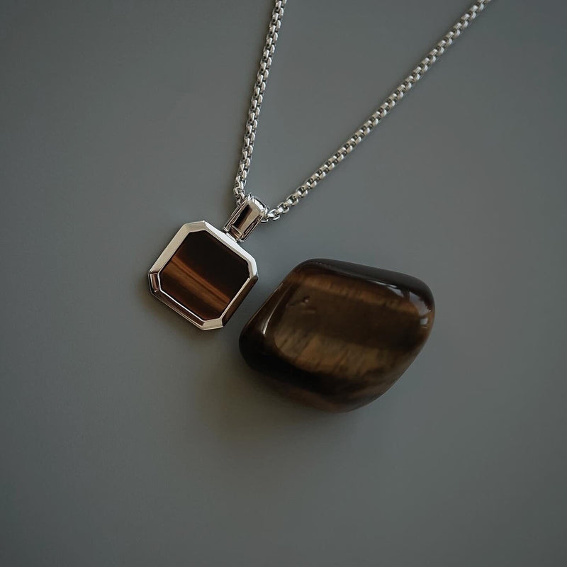Handgefertigter Tiger Eye Anhänger an einer 925 Sterling Silber Kette gefertigt mit Liebe zum Detail Sprezzi Fashion
