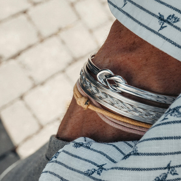 Buntes Freundschaftsarmband handgemacht, wasserfest und perfekt für Herren und Damen Sprezzi Fashion