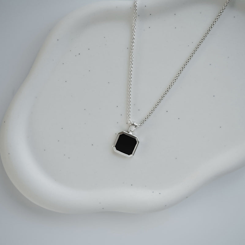 Handgefertigte 925 Silber Halskette Onyx II robust quadratischer schwarzer Anhänger einstellbar elegant ideal für Alltag und Geschenk Sprezzi Fashion