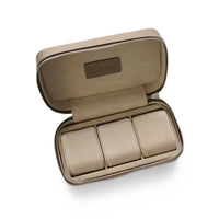 Handgefertigte Uhrenbox aus feinem Leder für 3 Uhren in Taupe Farbe praktisch und elegant Sprezzi Fashion