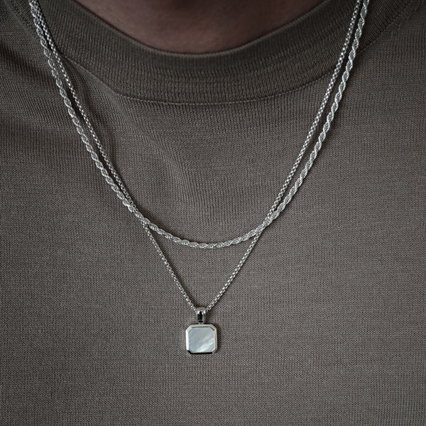 Handgemachte Halskette mit Perlmutt Anhänger aus 925 Sterling Silber, kombiniert Natürlichkeit und Eleganz Sprezzi Fashion