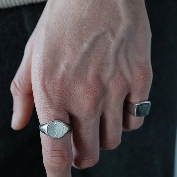 Handgemachter 925 Silber Ring mit Mother-of-Pearl Edelstein Eleganter Siegelring Glanzvoller Look Perfektes Geschenk Sprezzi Fashion