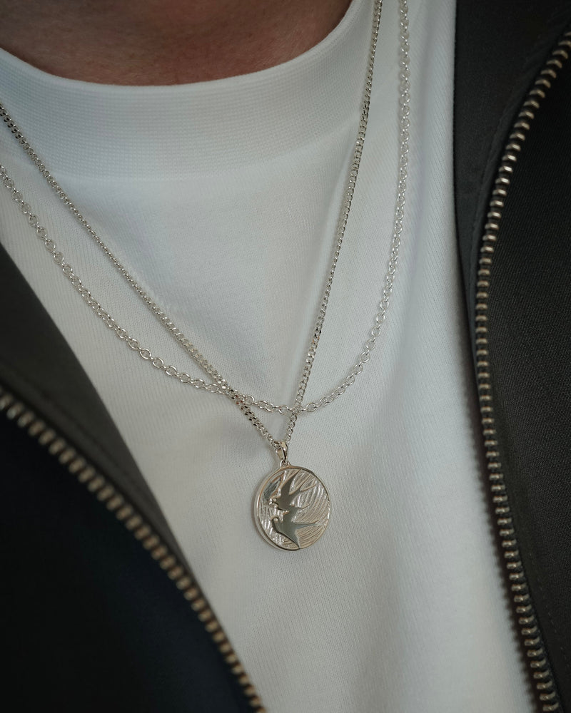 Handmade 925 Silver Halskette mit Peace Dove Anhänger Rhodium Beschichtung Verstellbare Kette Stilvolles Schmuckstueck Sprezzi Fashion