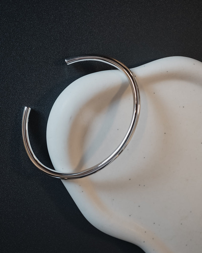 Silber Armreif für Herren, minimalistisch und verstellbar, perfekt für jeden Look Sprezzi Fashion