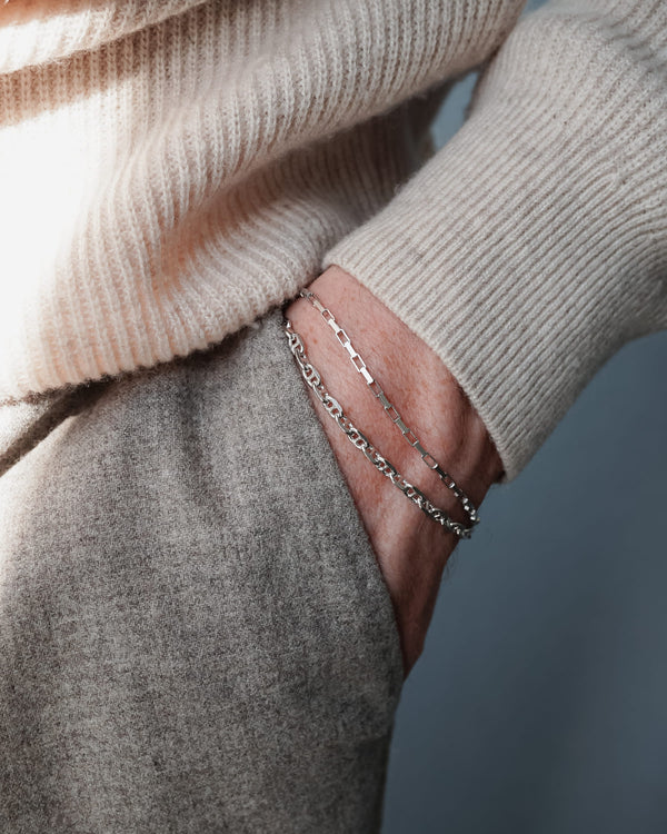 Schmales Armband aus 925 Sterling Silber im Cable Link und Small Paperclip Stil für Herren, kombiniert getragen, wodurch ein moderner und eleganter Stil entsteht Sprezzi Fashion