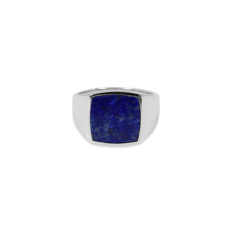 Massiver Siegelring aus hochwertigem 925 Sterling Silber mit eckigem tiefblauem Lapislazuli Naturstein dessen polierte Oberflaeche elegante Lichtbewegungen erzeugt und ein stilvolles kraftvolles Accessoire entsteht das Maennern maskuline zeitlose Praesenz vermittelt Sprezzi Fashion