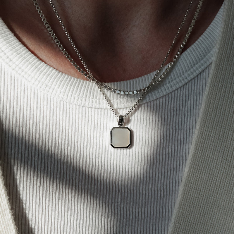 Minimalistische Silber Halskette mit Perlen und eleganter Box Sprezzi Fashion