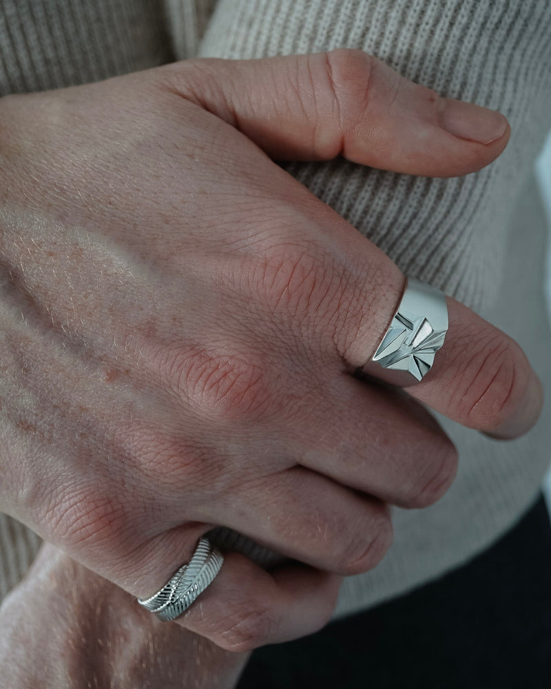 Exklusiver Notch Ring aus 925 Silber Massiver Herrenring Handgemacht Modern Zeitlos Stilvoll Sprezzi Fashion