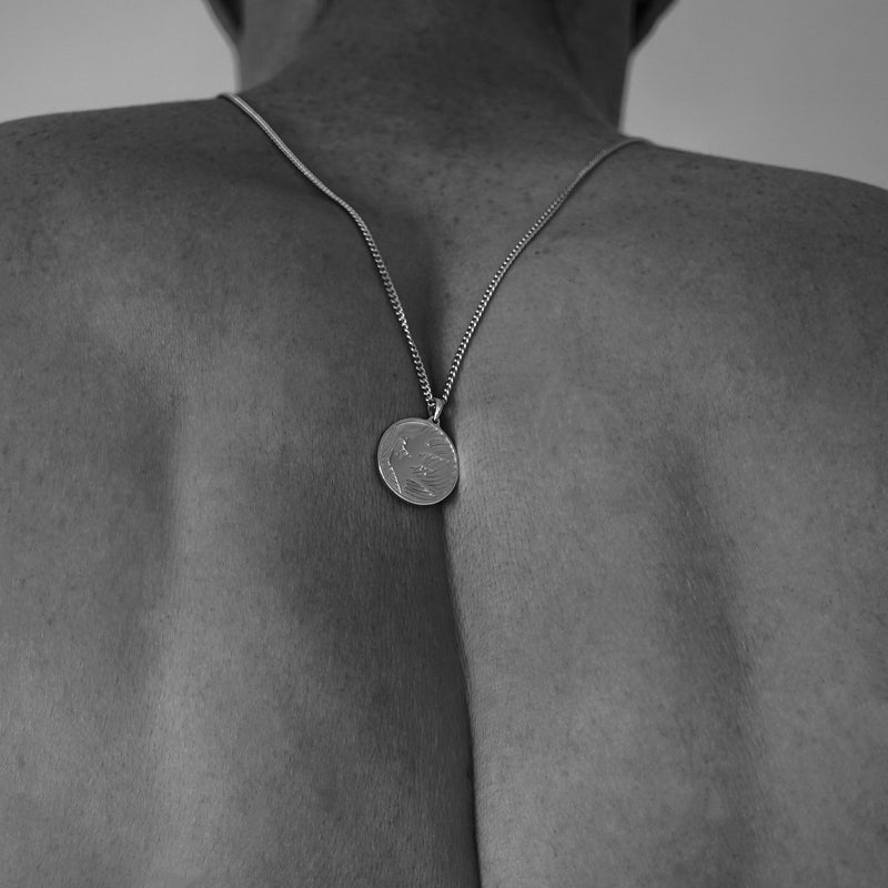 Rhodium beschichtete Sterling Silber Halskette mit Friedenstaube Anhänger Handgemacht Elegant Und Langlebig Perfekte Geschenkidee Sprezzi Fashion