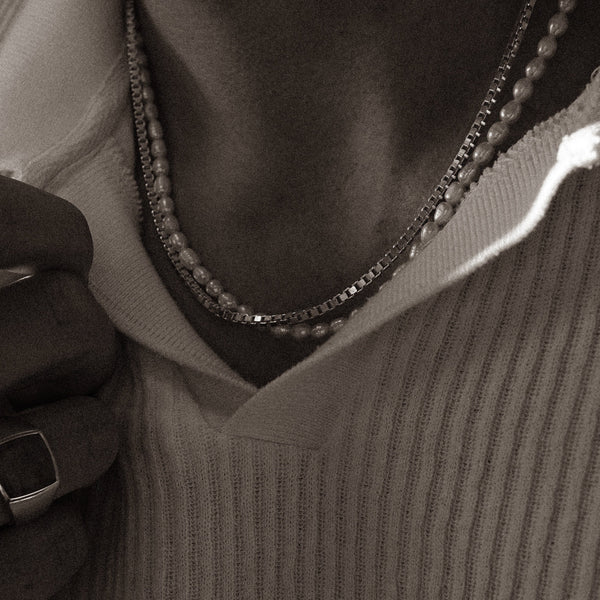 Set aus zwei Halsketten mit echten Suesswasserperlen und robuster Box Kette gefertigt aus 925 Sterling Silber Sprezzi Fashion