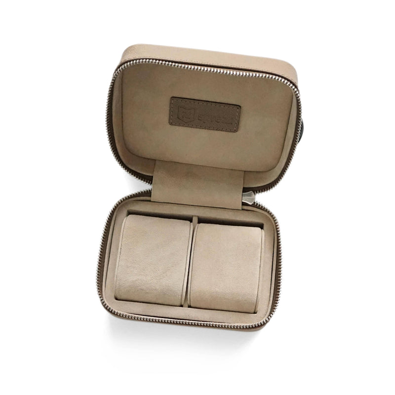 Handgefertigte Uhrenbox für 2 Uhren aus taupefarbenem Leder Saffiano-Optik weiches Wildleder innen Sprezzi Fashion