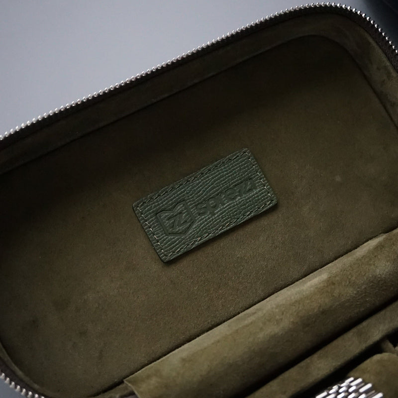 Khaki Leder Uhrenbox für 3 Uhren mit einzeln herausnehmbaren Kissen handgefertigt Sprezzi Fashion