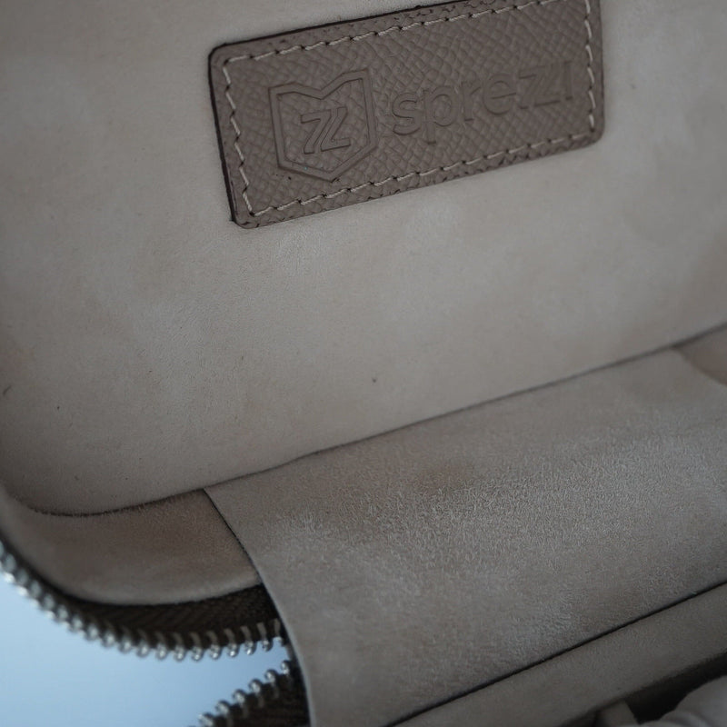 Taupefarbene Leder Uhrenbox für 2 Uhren mit einzeln herausnehmbaren Kissen handgefertigt Sprezzi Fashion