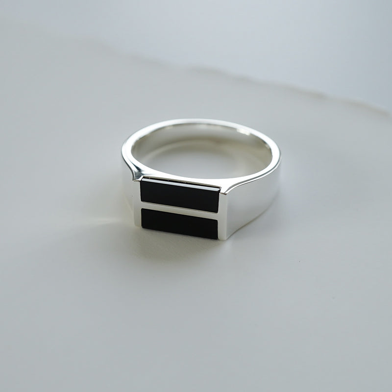 Exklusiver Herren Ring mit zwei Onyx Steinen aus massivem 925 Sterling Silber robust und edel Sprezzi Fashion
