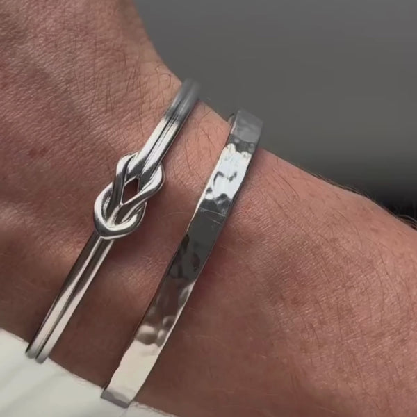 925 Silber Armreif Knot einstellbar durch sanftes Biegen robustes Knoten Design wasserfest und elegant Sprezzi Fashion