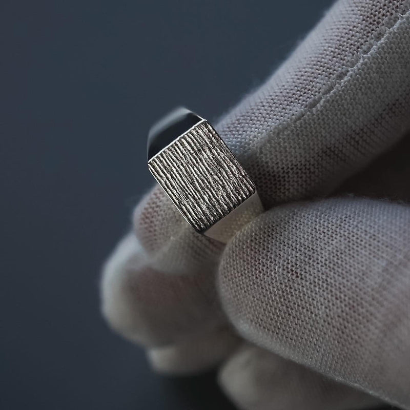 Handgefertigter 925 Silber Herrenring mit polierter Oberfläche Sprezzi Fashion