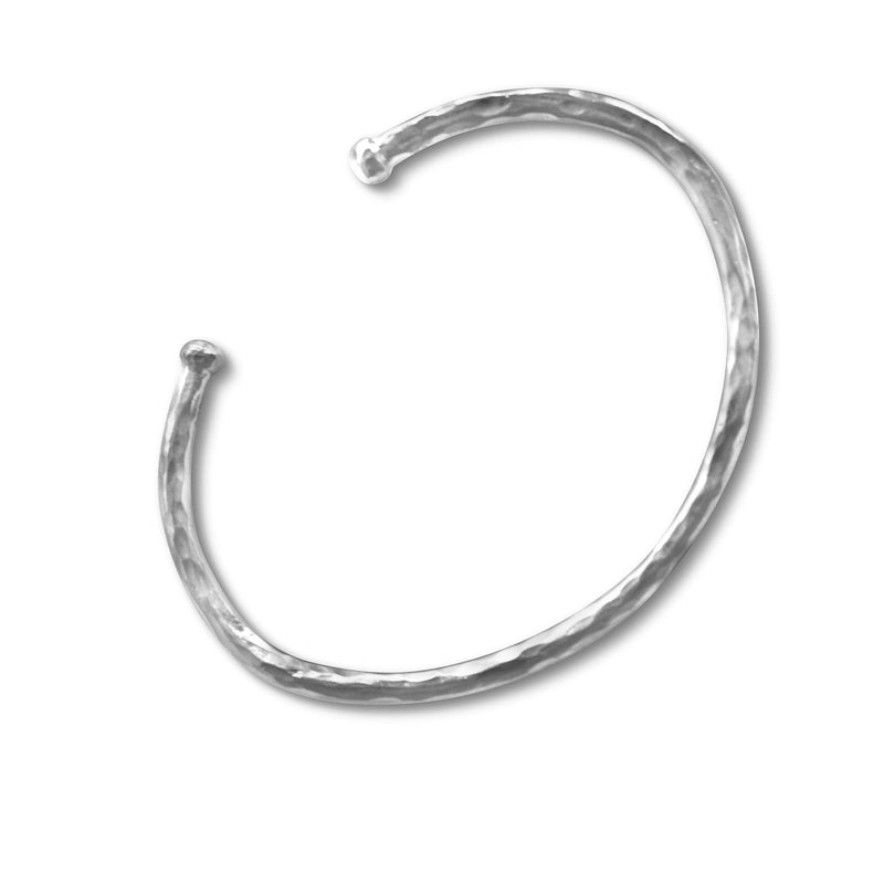 Luxuriöser 925 Silber Armreif Hammered Round gehämmert robust langlebig einstellbar minimalistisches Design Sprezzi Fashion