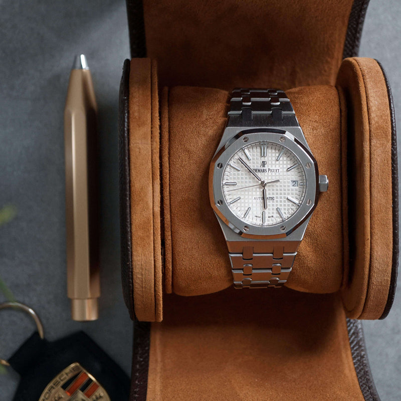 Luxuriöses Uhrenetui aus echtem braunen Leder ideal als Reisebox für eine Uhr Sprezzi Fashion