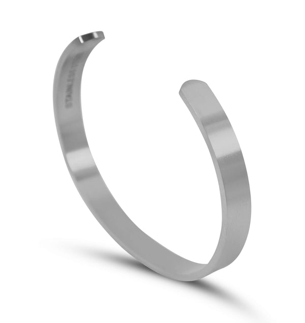 Edelstahl Armreif fuer Herren aus 316L Stahl massiv langlebig und elegant Sprezzi Fashion