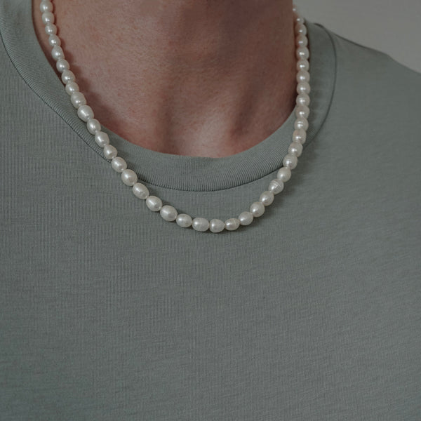 Handgemachte Perlenkette aus echten Süßwasserperlen mit elegantem Silberverschluss Sprezzi Fashion