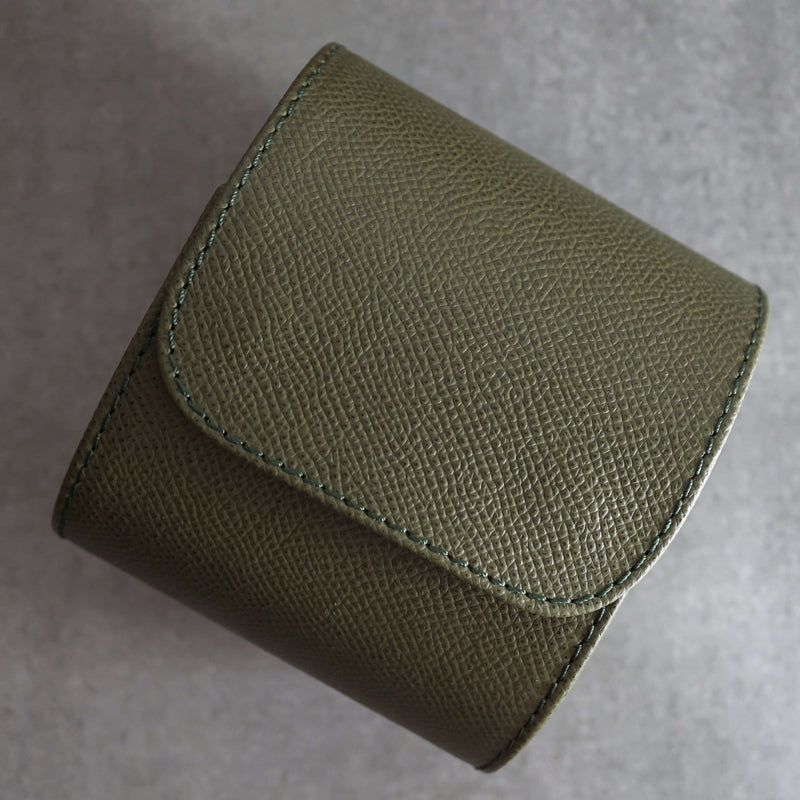 Exklusive handgefertigte Uhrenrolle aus khaki Leder geliefert in edler Geschenkbox perfekt für Uhrensammler und Reisende Sprezzi Fashion