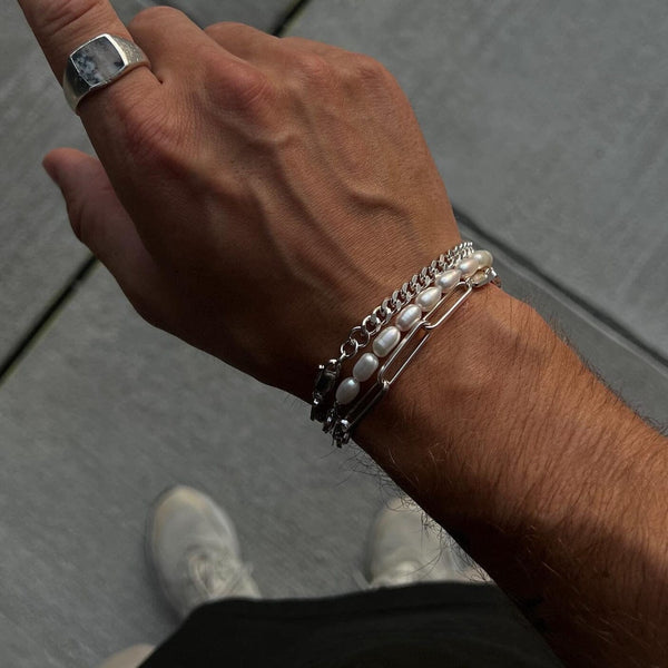 Feines Freshwater Pearl Bracelet mit stabilem 925 Sterling Silver Verschluss handgemacht für stilvolle Outfits Sprezzi Fashion
