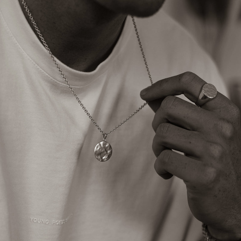 Halskette im Hammered Design handgefertigt aus feinem 925 Sterling Silber mit verstellbarer Laenge Sprezzi Fashion