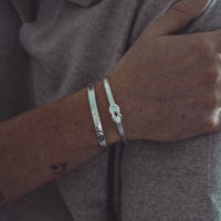 Hammered und Knot Armreif Set aus 925 Sterling Silber fuer Herren handgefertigt und verstellbar Sprezzi Fashion