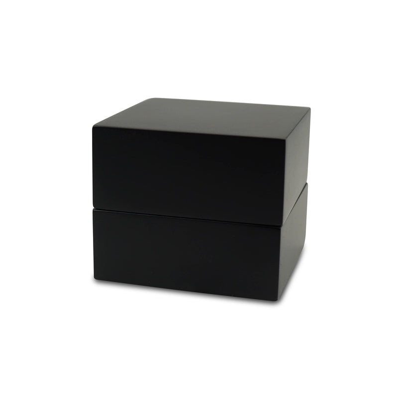 Kompakte und reisetaugliche Ring Aufbewahrungsbox aus Leder mit sanftem Innenfutter Sprezzi Fashion