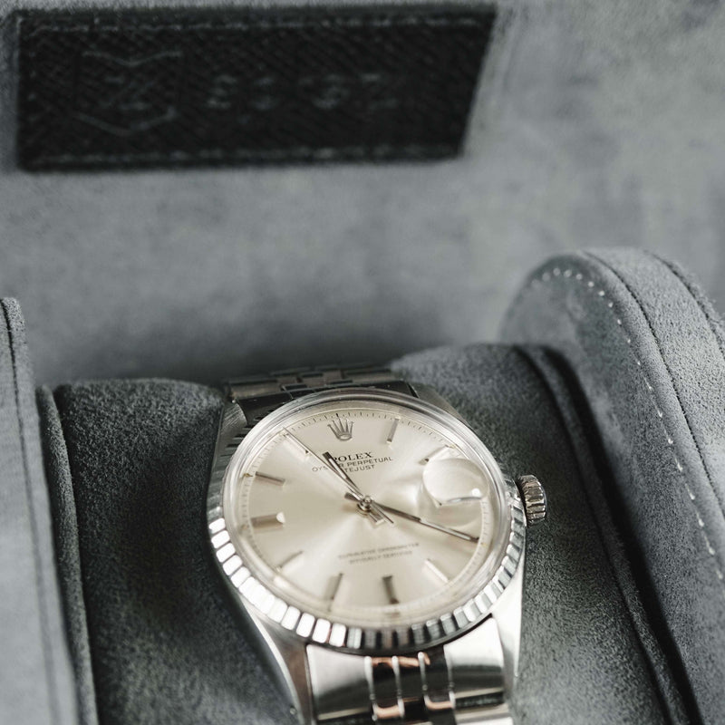 Luxuriöse schwarze Leder Uhrenrolle für drei Uhren geliefert in stilvoller Box und Geschenkverpackung Sprezzi Fashion