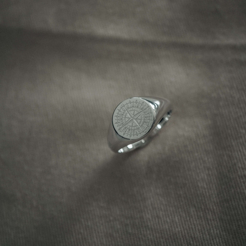 Luxurioeser Herren Kompassring aus 925 Sterling Silber handgearbeitet modernes Design Sprezzi Fashion