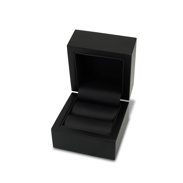 Premium Ring Aufbewahrungsbox aus schwarzem Leder mit elegantem Design und weichem Samtfutter für luxuriöse Aufbewahrung Sprezzi Fashion