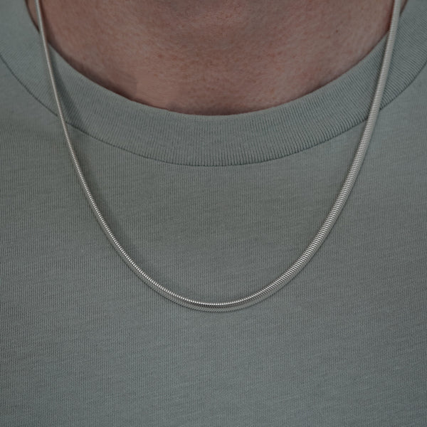 Elegante Silber Halskette im Snake Chain Design gefertigt aus massivem 925 Sterling Silber Sprezzi Fashion