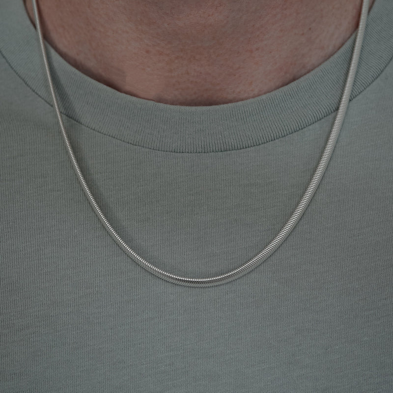 Elegante Silber Halskette im Snake Chain Design gefertigt aus massivem 925 Sterling Silber Sprezzi Fashion