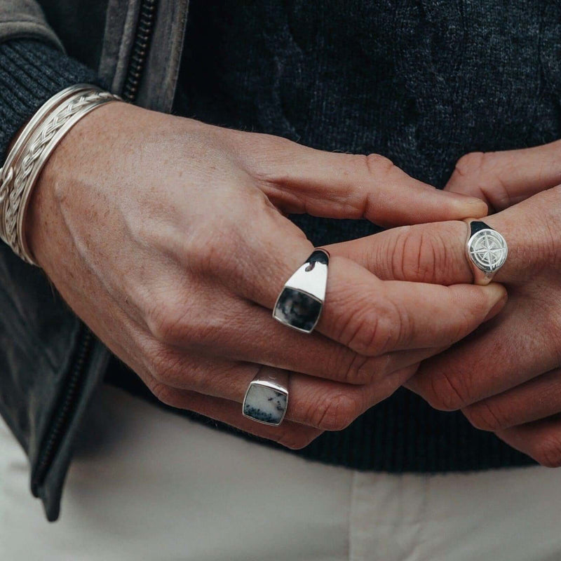 Sprezzi Schmuck Kollektion mit eleganten Ringen und Armbändern im Premium Design für einen stilvollen Look Sprezzi Fashion