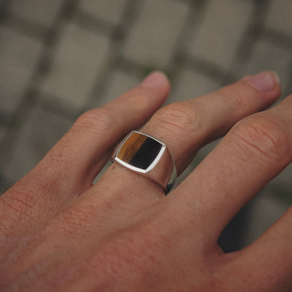 Klassischer Silber Siegelring für Männer mit braunem Tiger Auge Stein Sprezzi Fashion